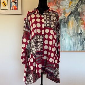 Patterned Burgundy and White Women's Tunic